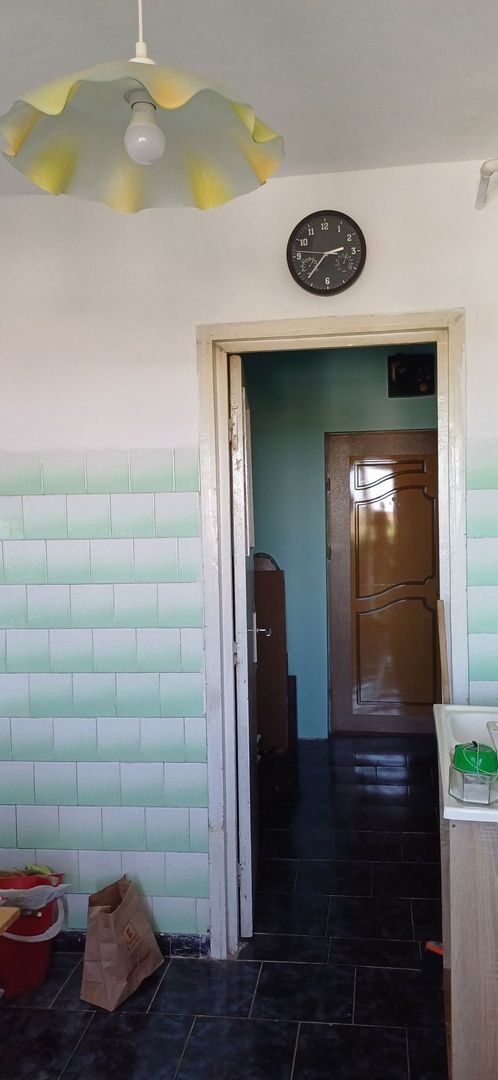 Vând apartament 2 camere  pe str.Prahovei bl.42. - Poză 3