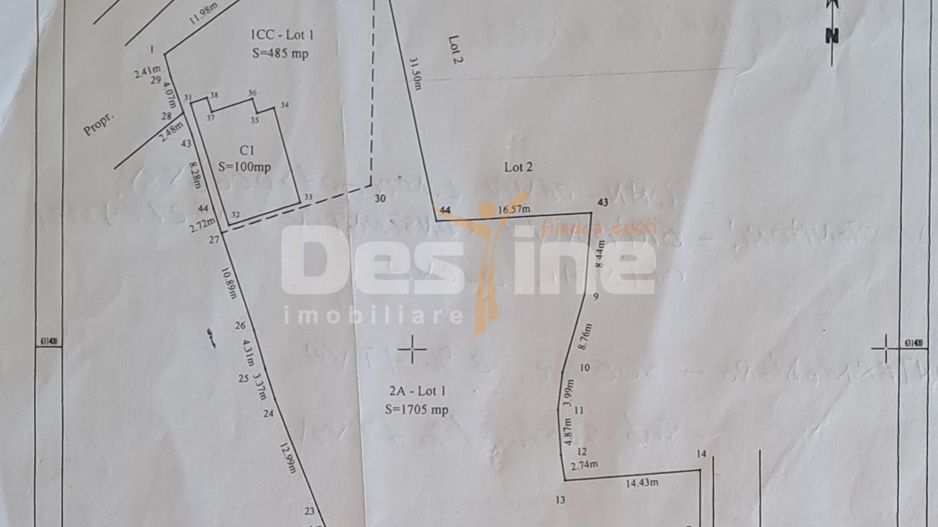 Teren de 2.190 mp în Uricani, cu deschidere la două drumuri - Poză 3