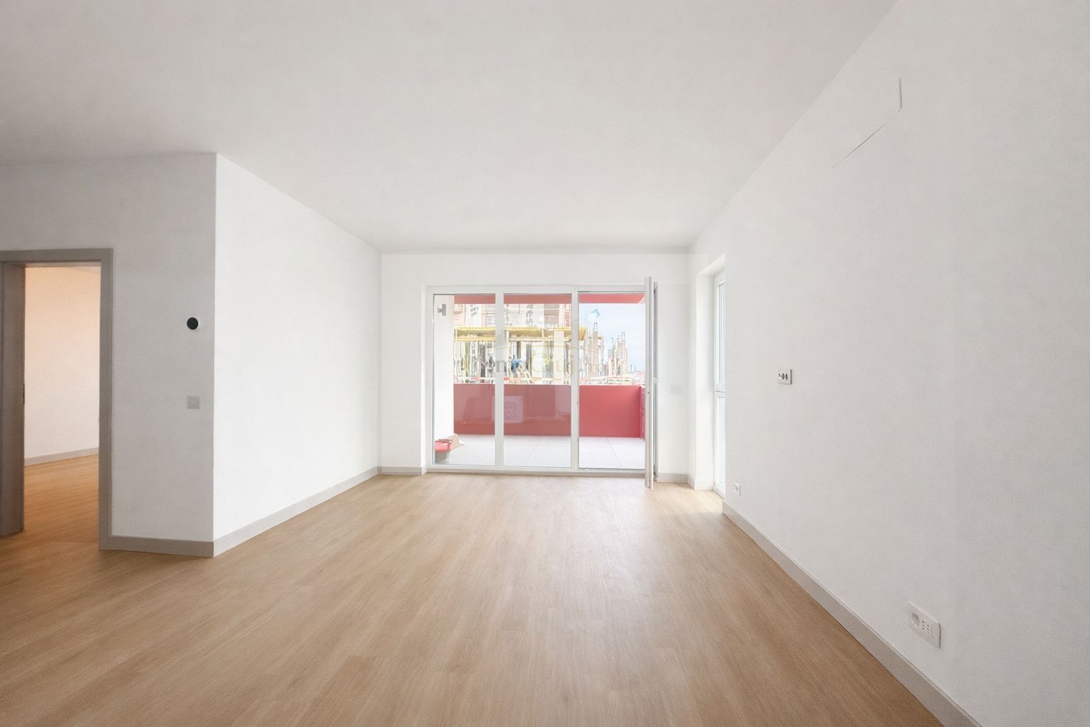 Vânzare apartame 3 camere- 2 băi| 78,5 mp utili |Parcare| Elite Junior - Poză 2