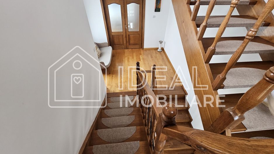 Casă deosebită, cu 5 camere, cu teren de 1132 mp – Cisnădioara - Poză 24