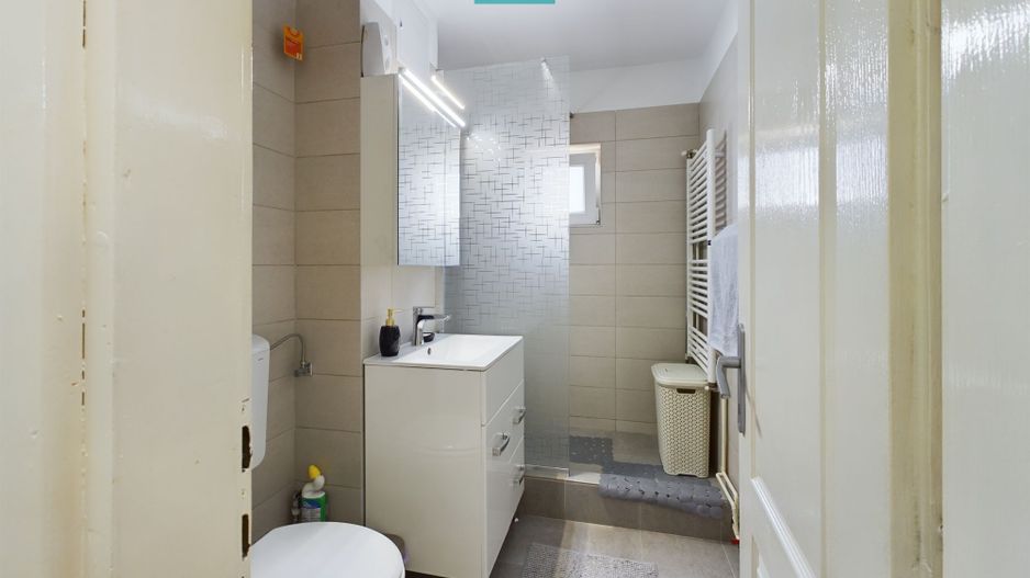 Apartament cu 3 camere în Alfa - Poză 10