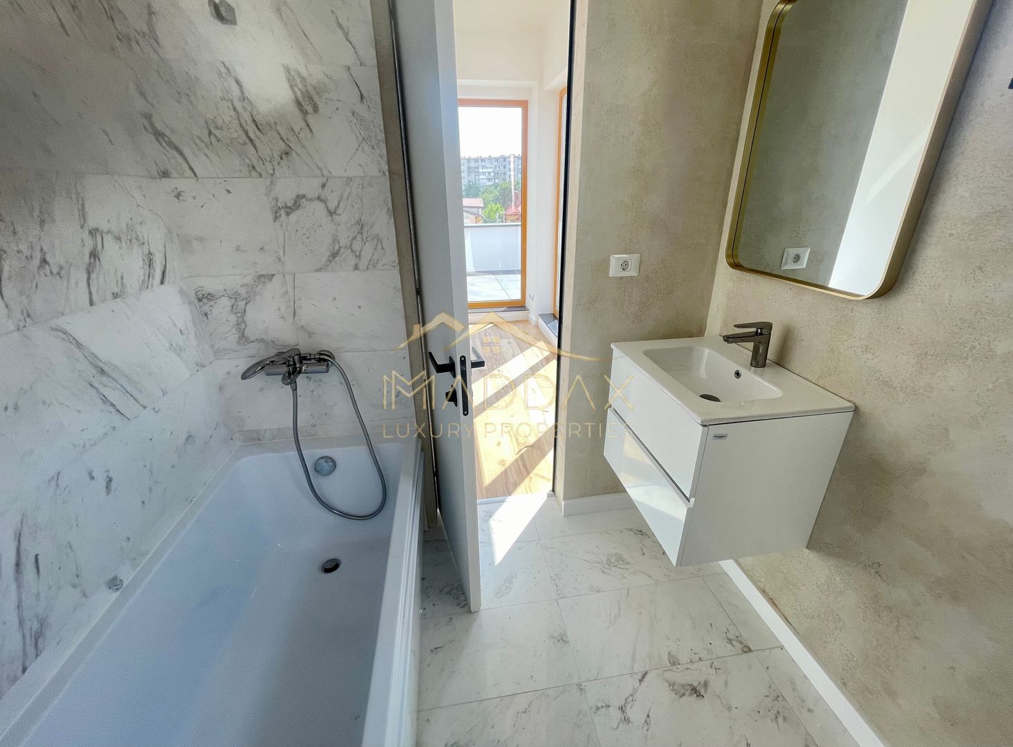 Apartament 4 Camere**TERASA 57 MP**Bloc boutique***NOU// DOMENII - Poză 19