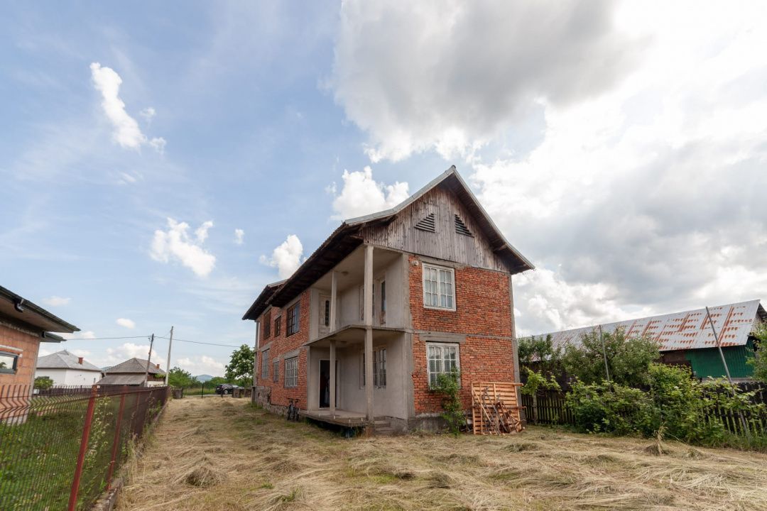 Casa in Domnesti Arges - ideala pentru locuire permanenta sau vacanta - Poză 3