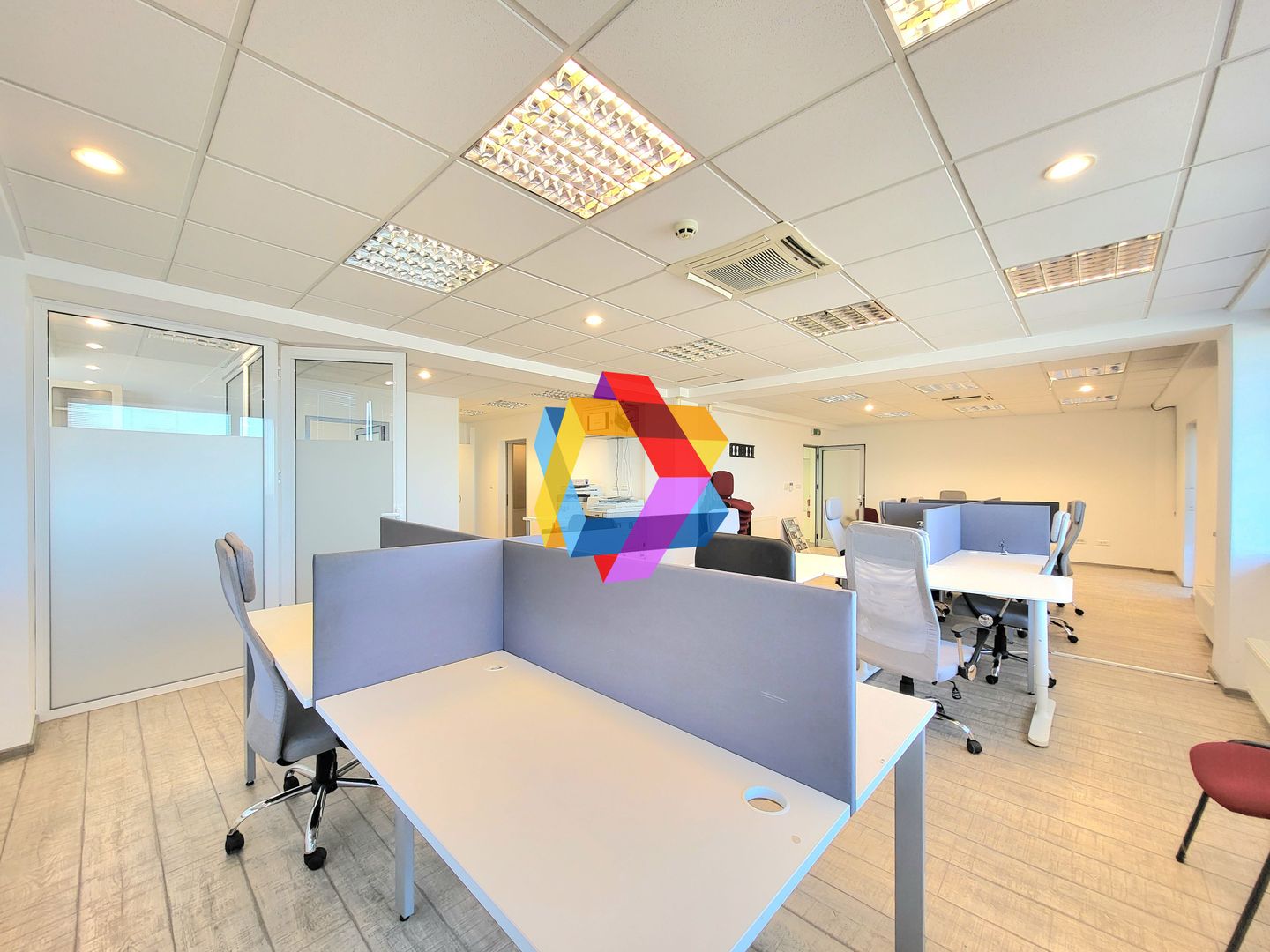 Spatiu de birouri cu priveliște - 210 mp # Plus-imo.ro - Poză 2