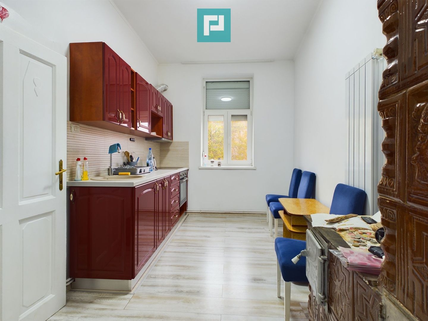 Apartament la casă zonă centrală - Poză 5