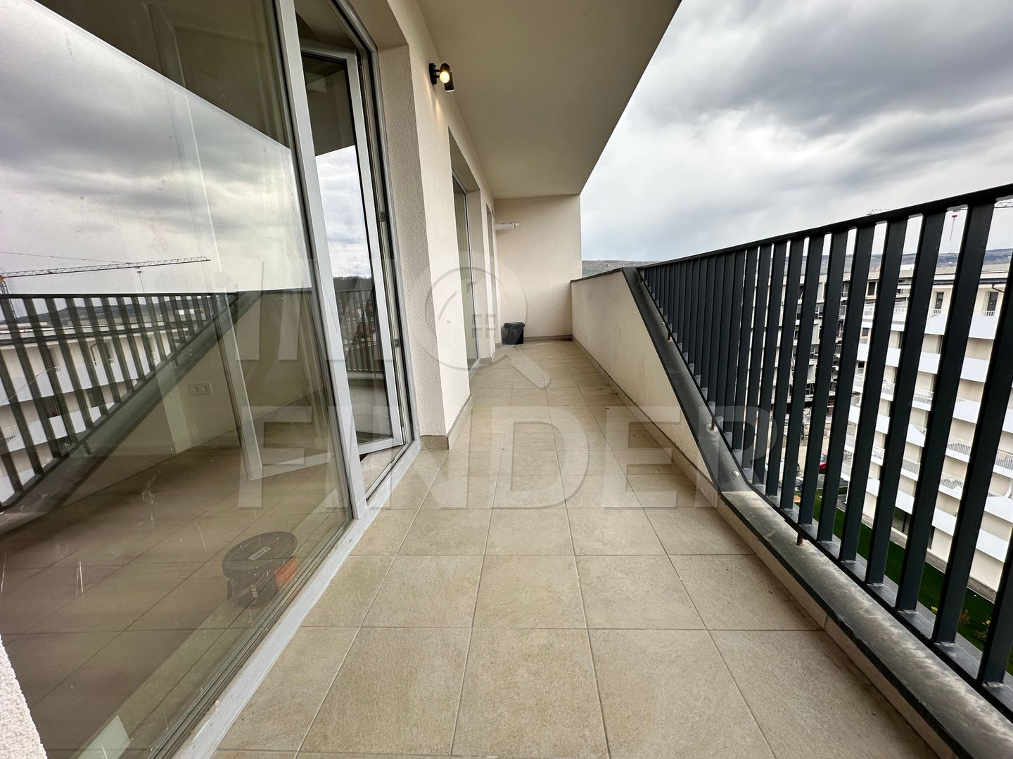 3 camere, 56 mp + terasa, Eroilor Residence, bucatarie mobilata si utilata - Poză 17