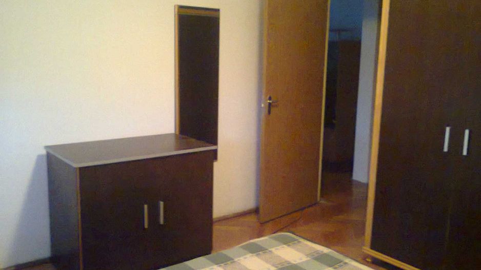 Apartament 2 camere de inchiriat - Piata Victoriei Iancu de Hunedoara - Poză 2