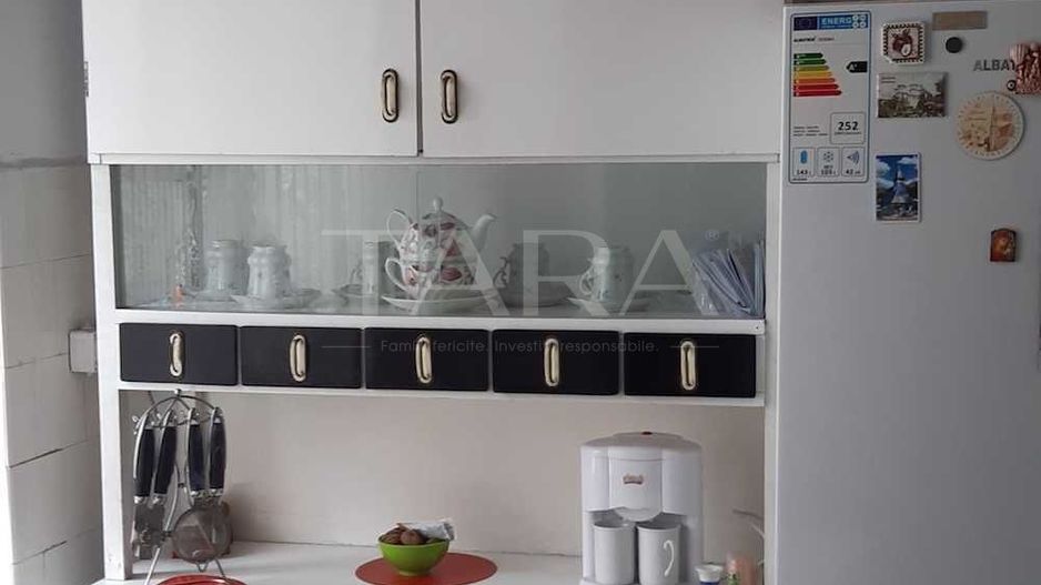Apartament spațios, 3 camere, zonă semicentrală, 73 mp + curte - Poză 6
