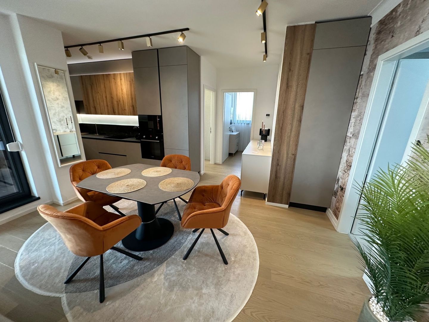 Apartament 3 camere la ISHO - Poză 3