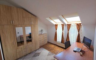 Apartament 3 camere cu mansardă și balcon generos – zona Câmpului. - Poză 5