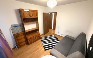 3 camere decomandat cu 2 bai Rovine etajul 3 centrala termica 72mp - Poză 4