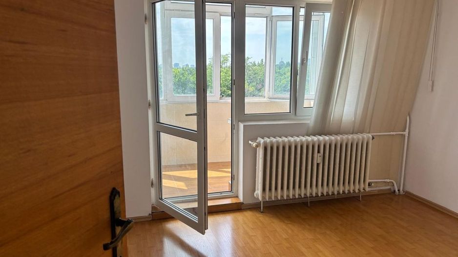 APARTAMENT LUMINOS METROU ZONA AVIATIEI - Poză 3