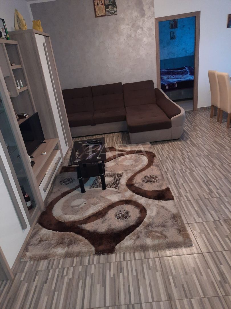 Apartament cu 2 camere de vânzare - Poză 2