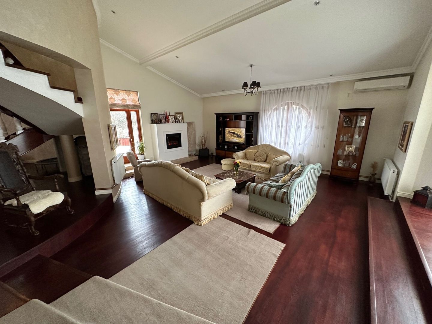 Casa la artera pretabilă Clinica medicala / birouri - Poză 2