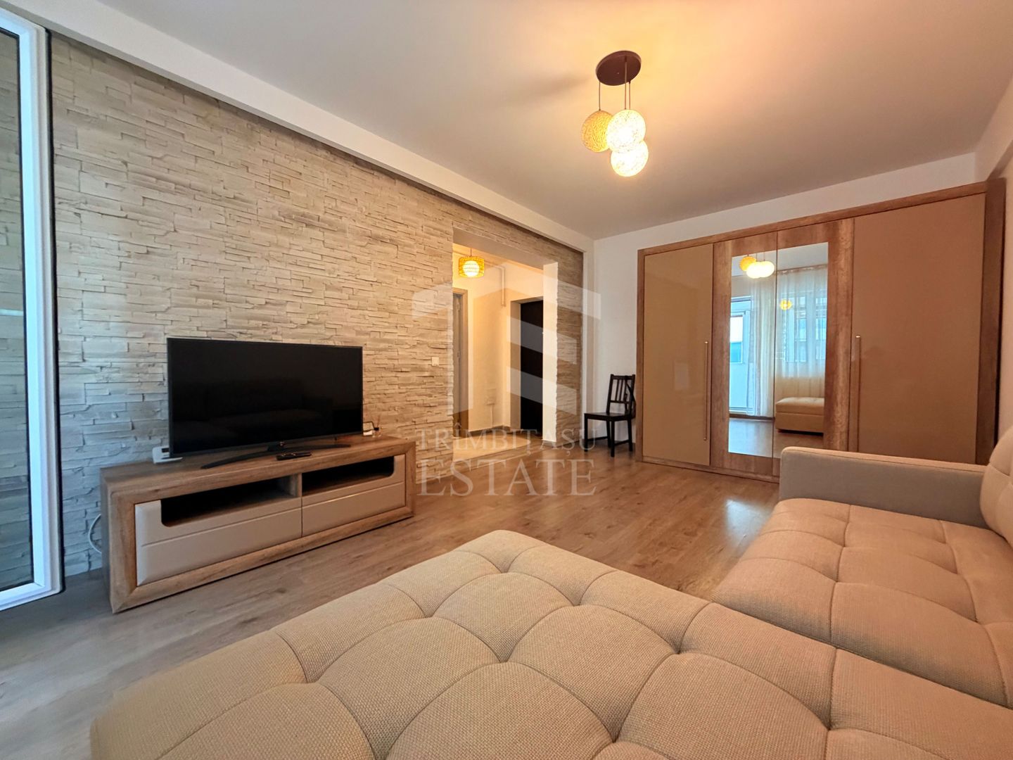 Garsoniera | De Inchiriat | Crown Residence | 2017 | Centrala Proprie - Poză 1