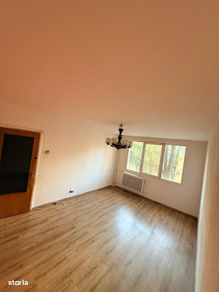 Vânzare apartament 3 camere, decomandat, etaj 1/4 – 66,79 mp + boxă – Drumul Tab - Poză 15