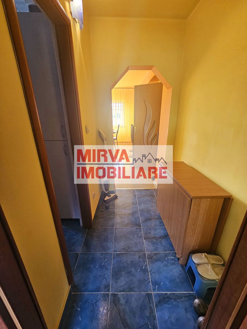 Vanzare apartament 2 camere, mobilat si utilat, in Plopeni - Poză 12