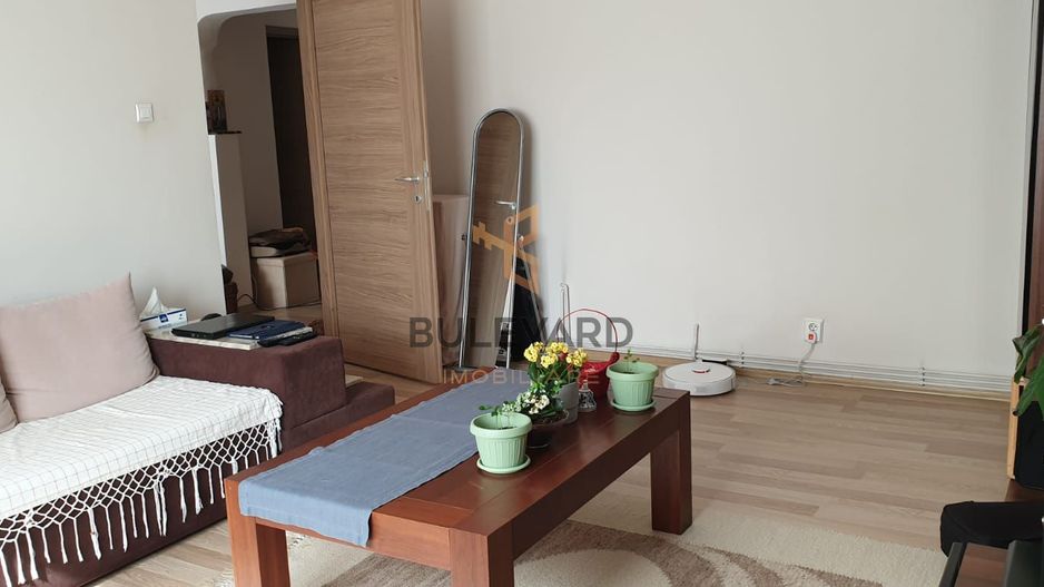 Apartament cu 3 camere, zona strazii Arinilor! - Poză 1