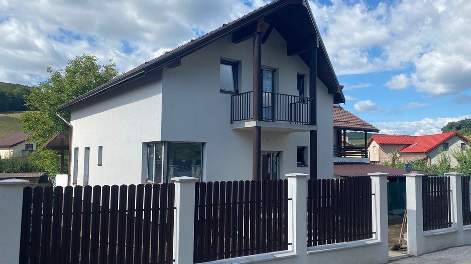 Casă individuală, la cheie -Sâncraiu de Mureș - Poză 1