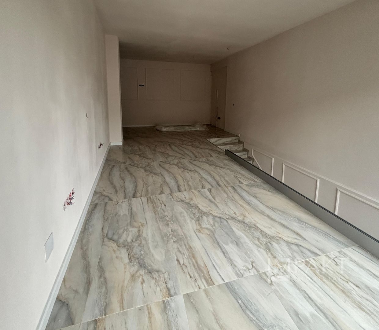 Spațiu comercial 90 mp, central – ideal pentru activitati comerciale - Poză 2