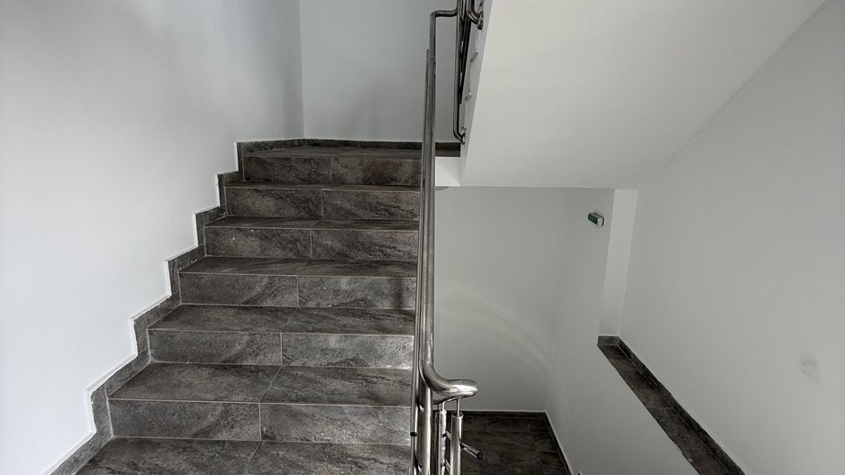 Ap 3 camere 94 mp - terasa 16 mp -loc parcare- bloc nou 2021 - Poză 25