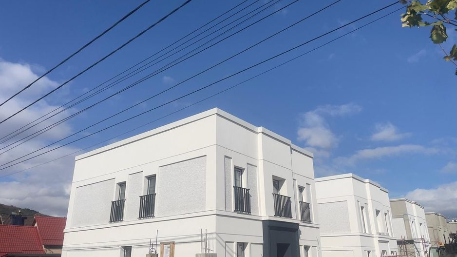 Casa moderna comuna Harman,zonă centrală! - Poză 2