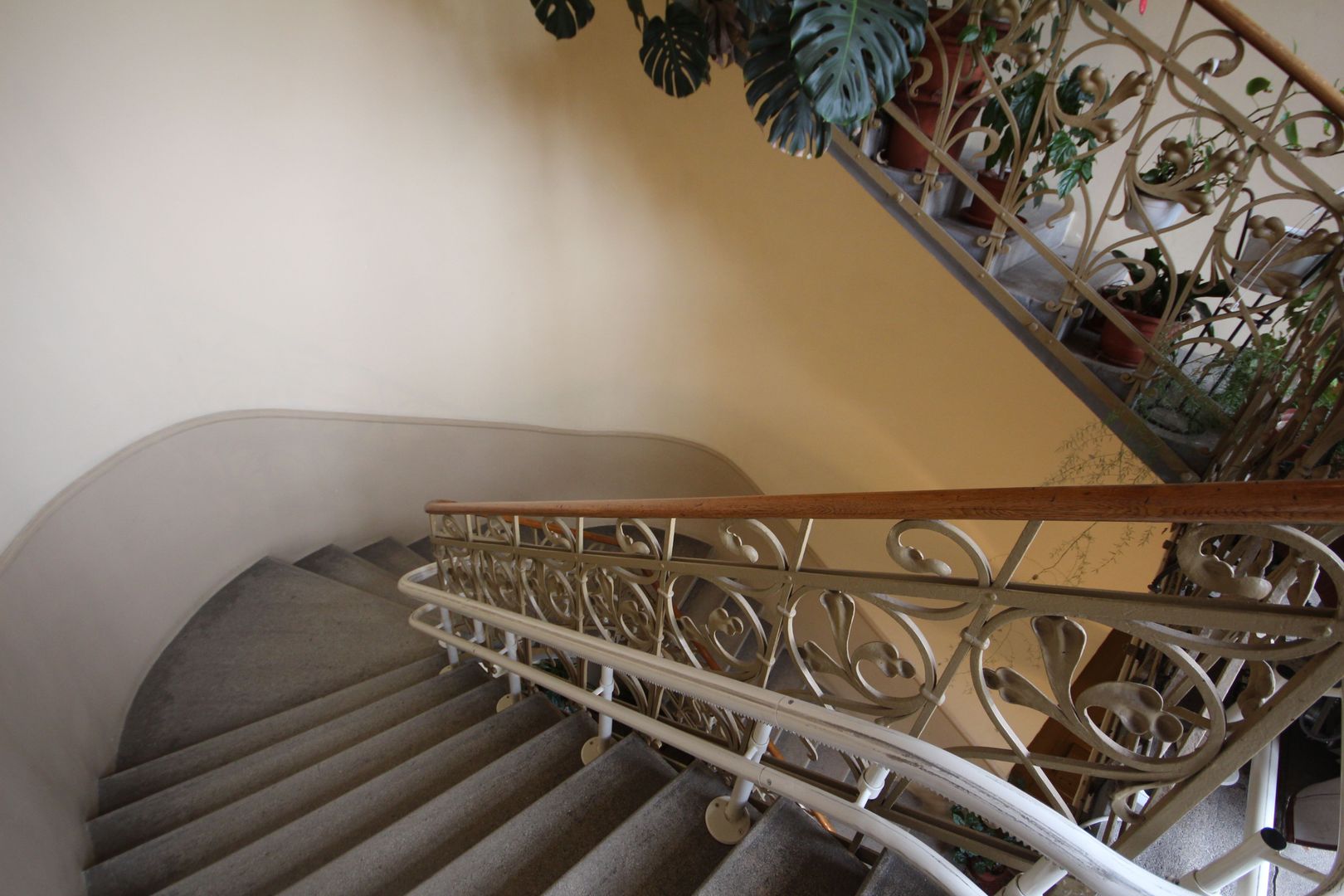 APARTAMENT DEOSEBIT IN ZONA CENTRALA - Poză 14