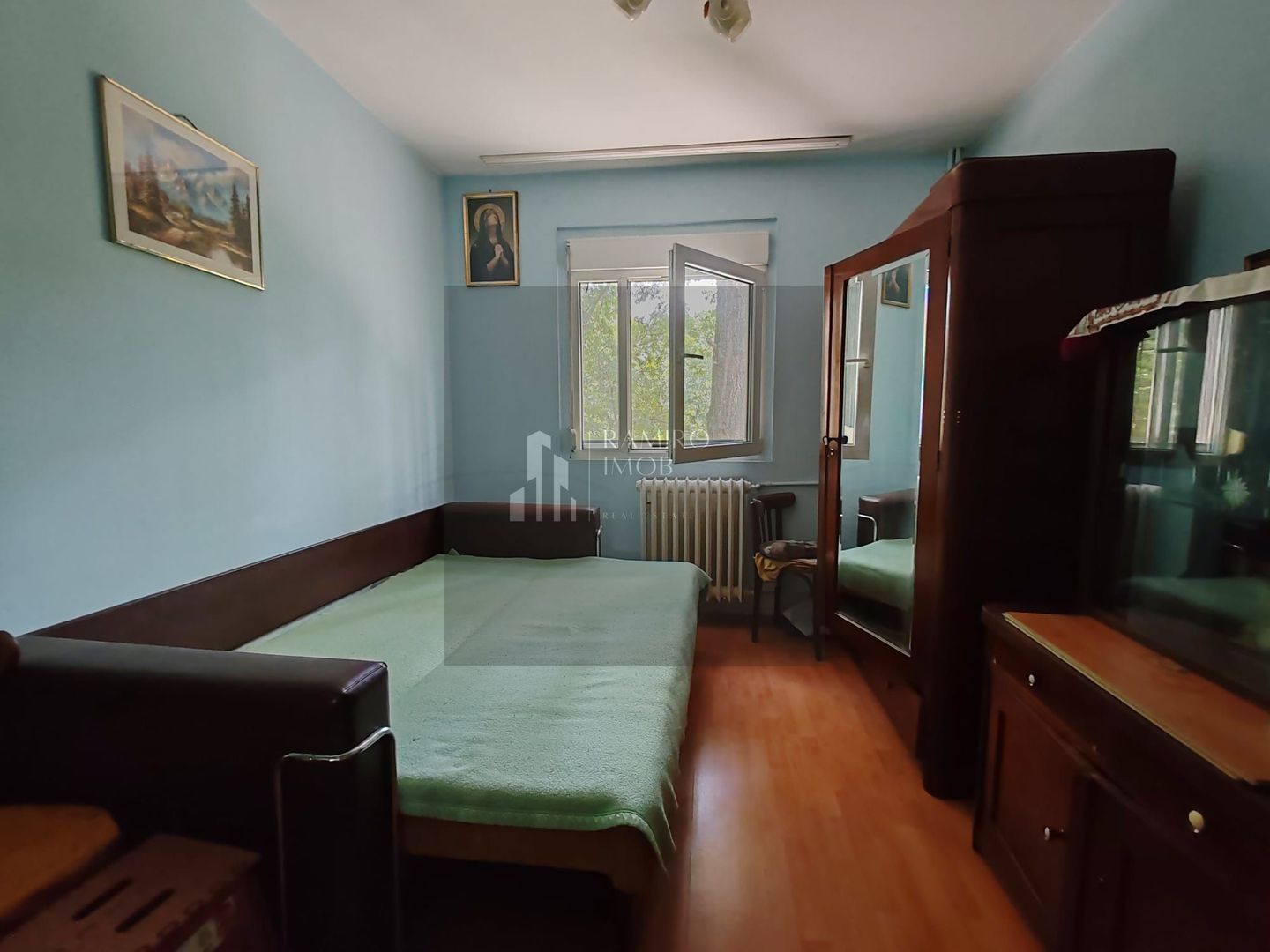 Apartament 3 camere, bloc 4 etaje, Berceni/str Dorohoi, curat - Poză 4