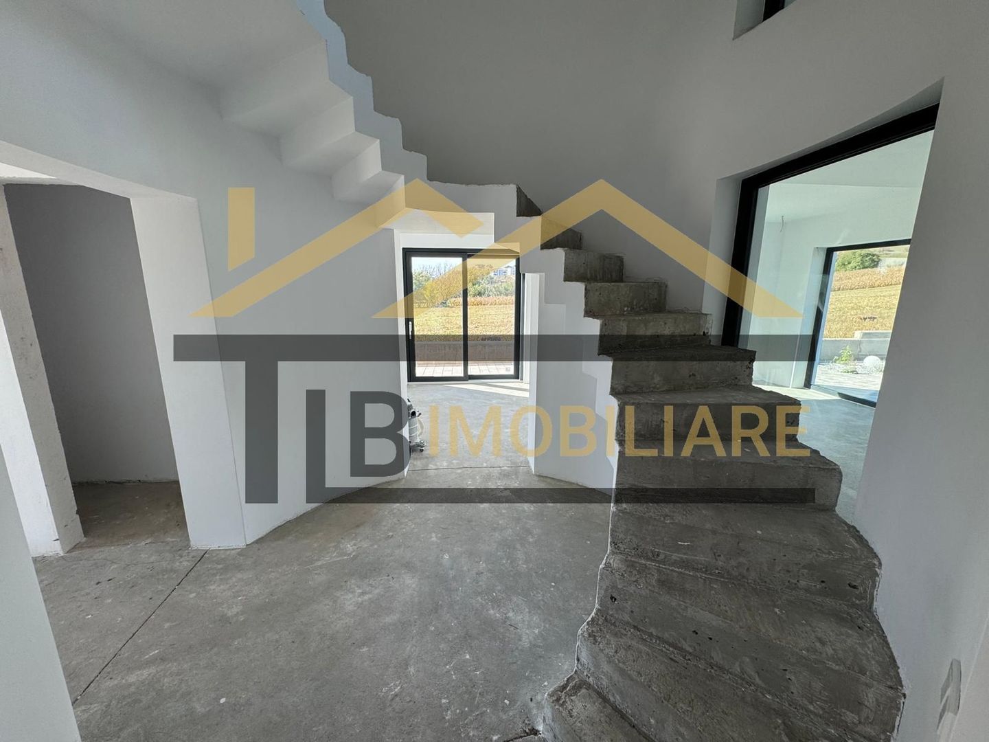 Casa individuala 4 camere, 181 mp utili, teren 822mp, zona Unirii - Poză 15