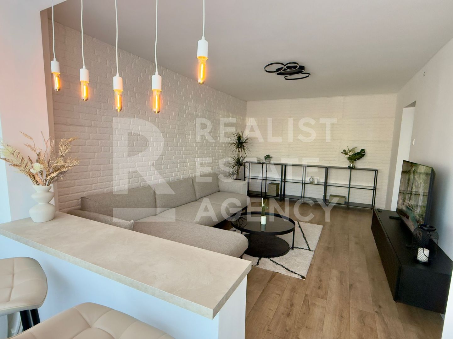 Vânzare, apartament, 2 camere, str. Mașina de Pâine - Poză 1