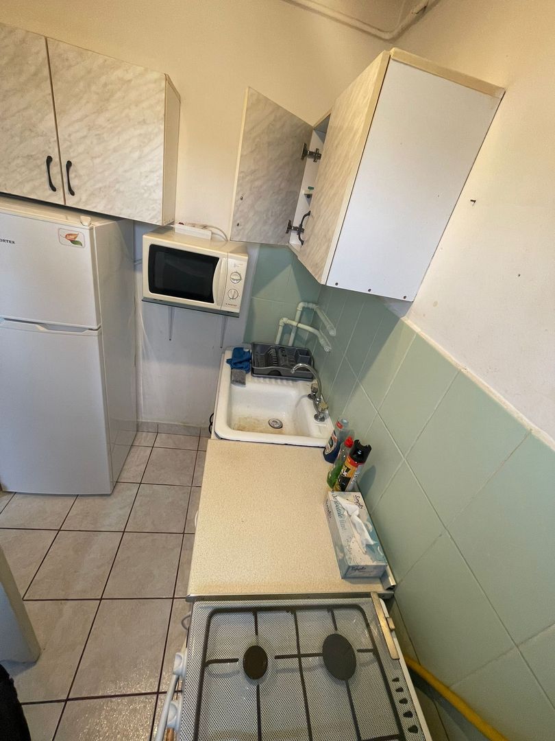 Garsoniera De Inchiriat | A.C | Balcon Inchis | Debara | Video La Cerere - Poză 6