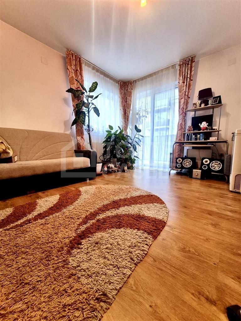 Apartament cu 2 camere decomandate si balcon generos – Floresti - Poză 3