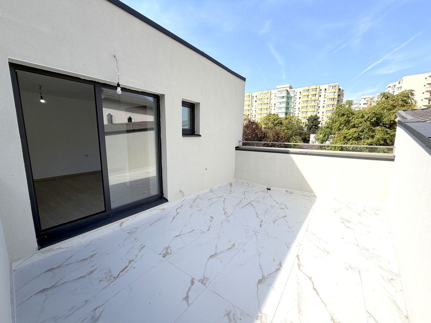 Casa S+P+2E | 2026, 15 mp terasa si parcare în curte – zona Tei - Poză 3
