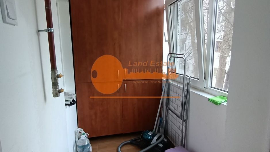 2 camere Gorjului ( 600 m metrou-2/4) - Poză 5