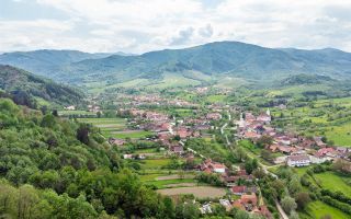 Casa traditionala + 8.500 mp teren, intravilan, Sinca Noua, Brasov - Poză 8