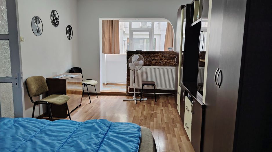 Apartament 1 camera Faleză (vizavi de Palatul Navigației)-etajul2 - Poză 1