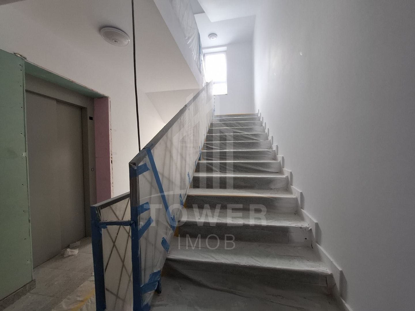 APARTAMENT DE VÂNZARE CU GRĂDINĂ – ZONA LACUL LUI BINDER - Poză 13