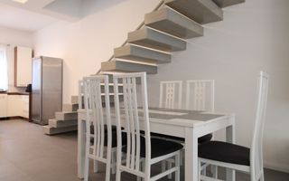 Zona Lipovei, casa 4 camere + 3 bai, curte proprie. - Poză 4