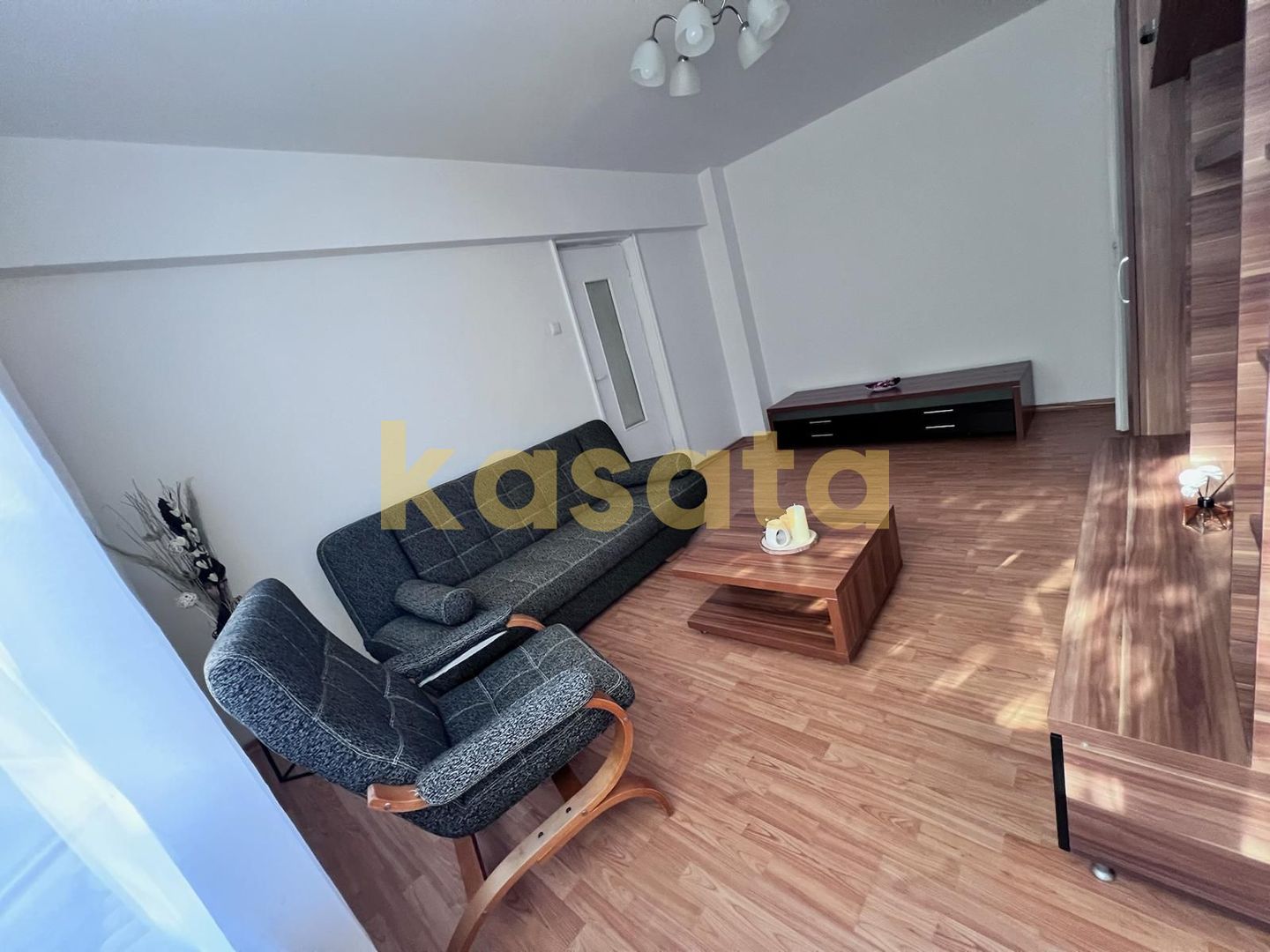 3 Camere de Închiriat 🏡 | Crângași 📍 | Etaj 1/4 🏢 | Bloc Anvelopat - Poză 2