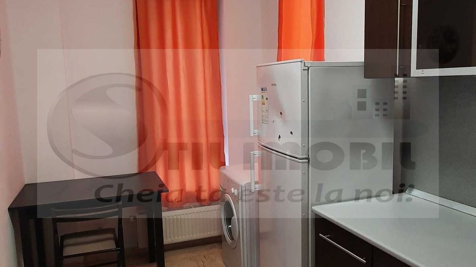 Închiriez apartament 2 cam. mobilat – 5 minute de Palas Mall-500 euro - Poză 7