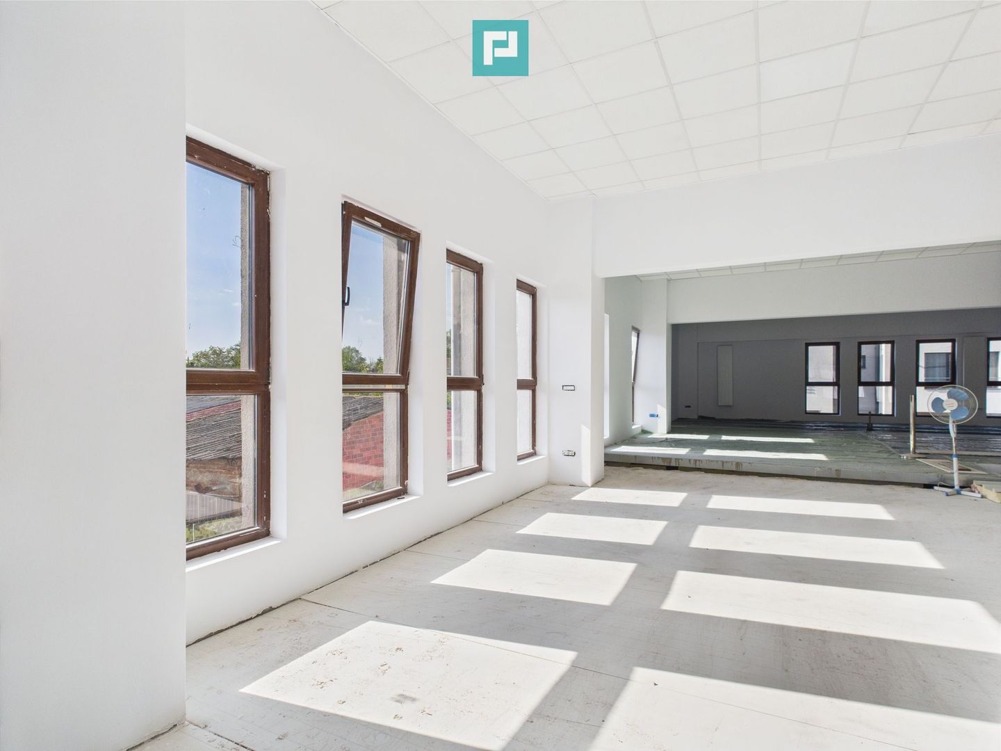 Spații Comerciale între 70 și 350 mp în Dumbrăvița - Poză 7