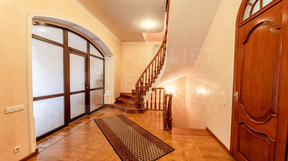 Chirie, oficiu, 365 mp, strada Nicolae Iorga, Centru - Poză 1