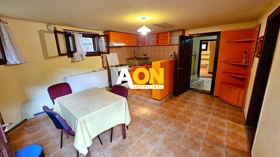 Casa S+P+1+M, pretabila pentru birouri, 300 mp teren, Cetate - Poză 20