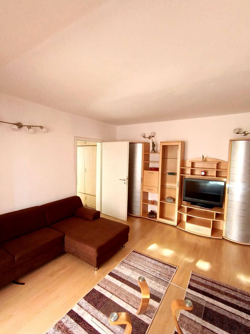 Apartament cu 2 camere, 55 mp, centrală proprie și aer condiționat - Poză 1