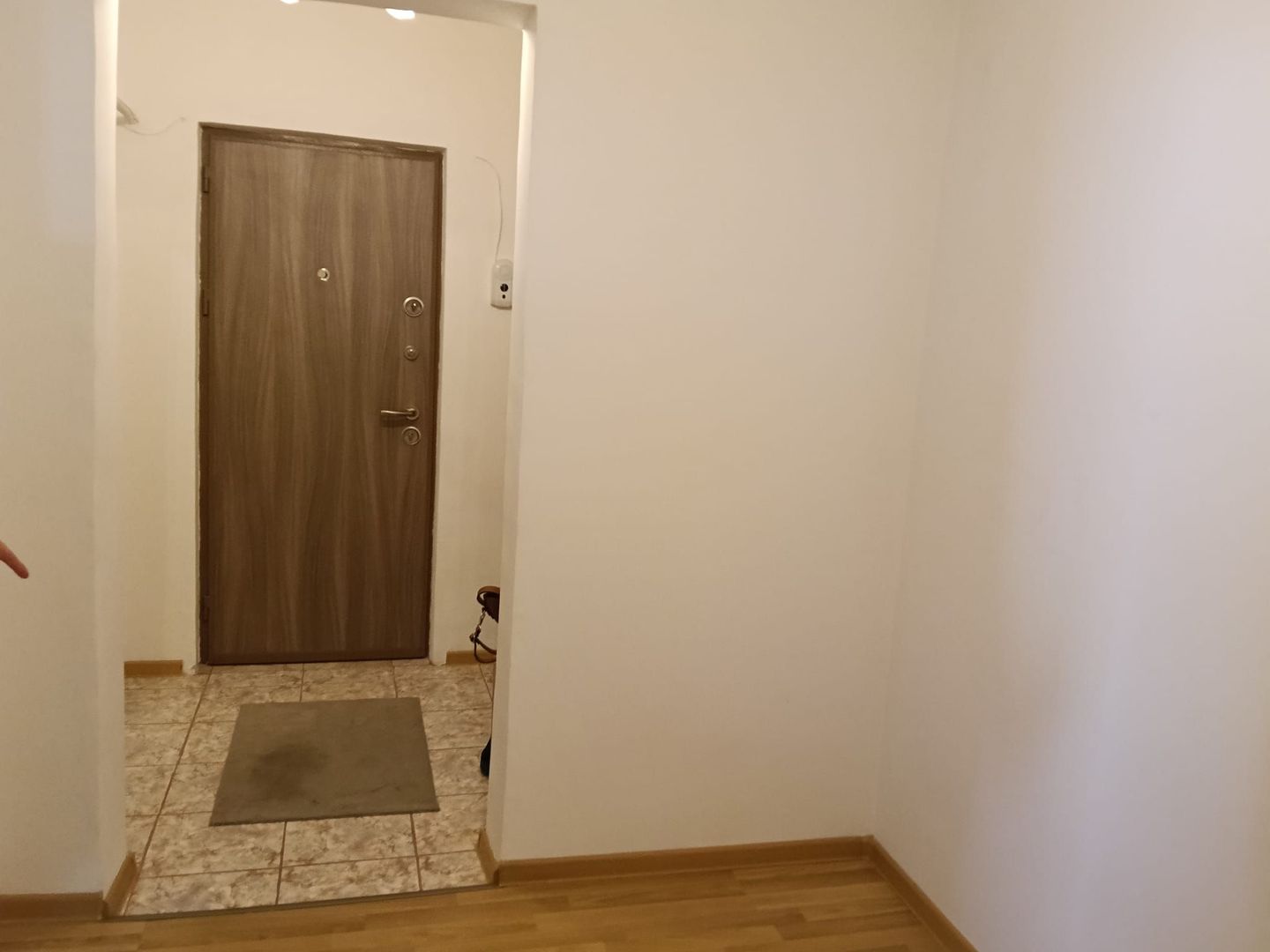 De inchiriat apartament spatios cu vedere la Dunare , etaj 5, 500 euro - Poză 14