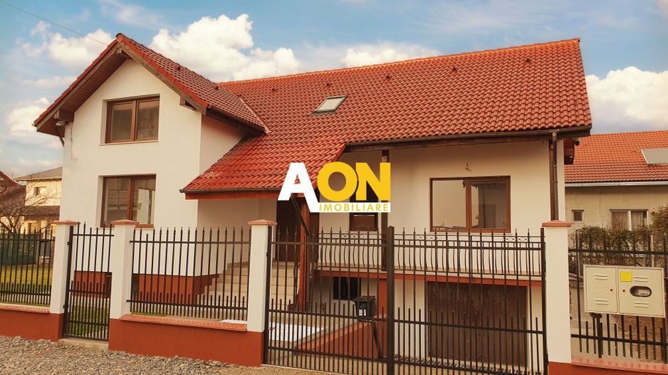 Casa D+P+M.  450 mp teren, 5 camere, garaj, pretabila pt. birouri - Poză 1