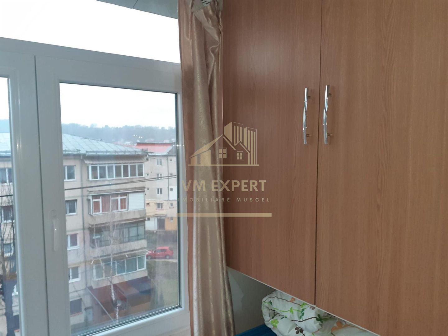 APARTAMENT 2 CAMERE,CF. 1, SEMIDECOMANDAT, ET. 4, CAMPULUNG-ROTUNDA - Poză 9