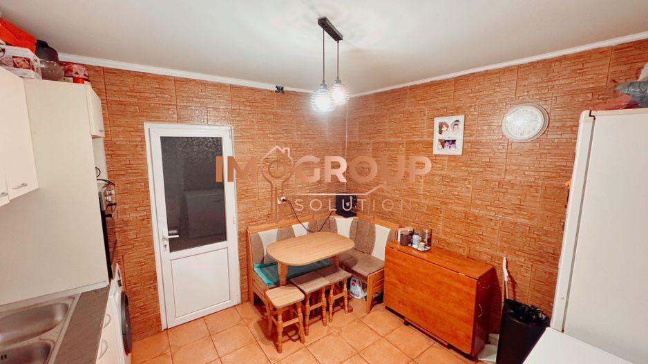 Apartament cu 3 camere - 75 Mp - Zona Tatarasi - Poză 2