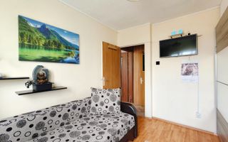 Apartament 3 camere, Cartierul Florilor, Boxă și parcare - Poză 7