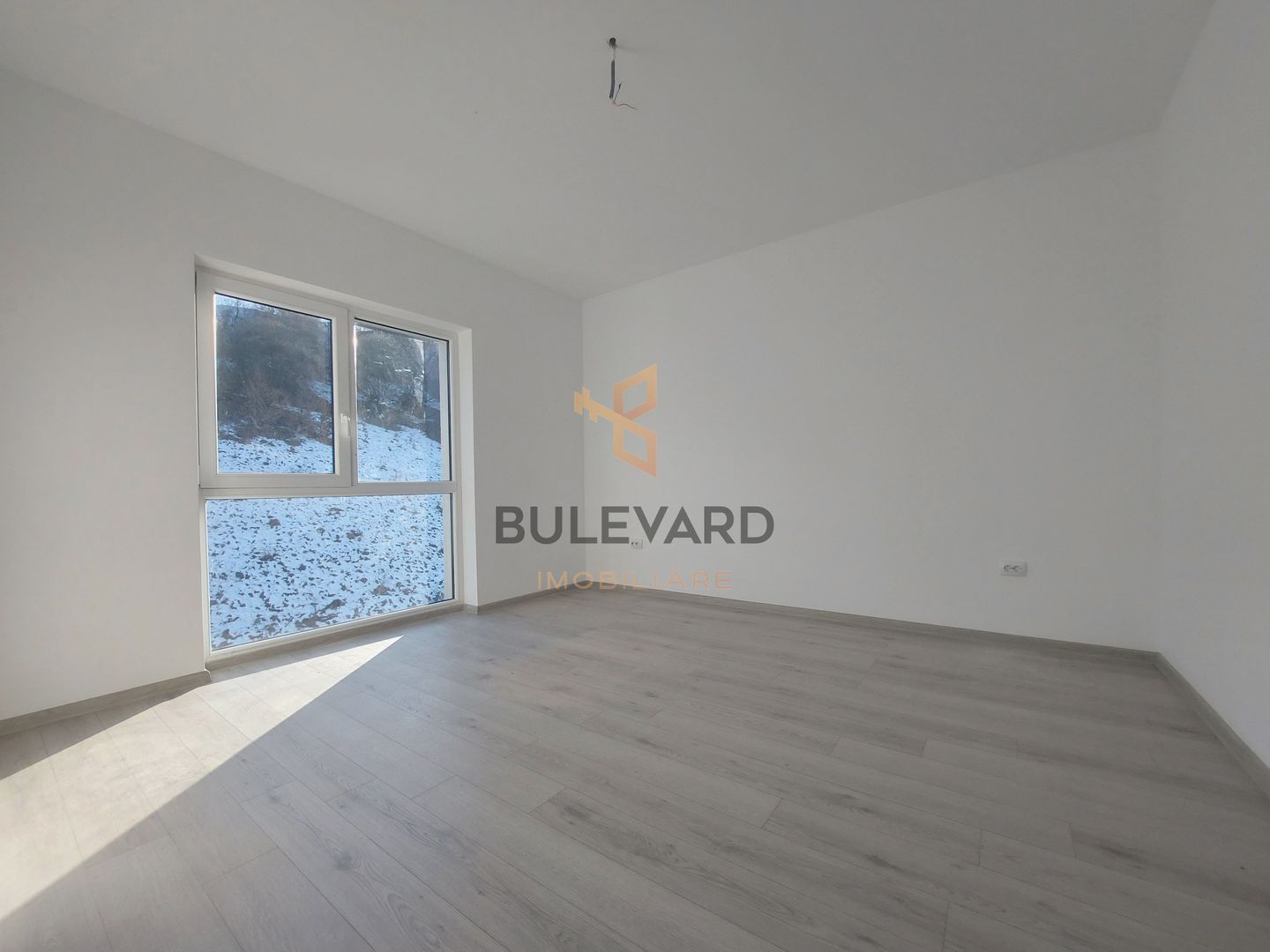 Apartament cu 3 camere/70 mp/finisat modern! - Poză 4